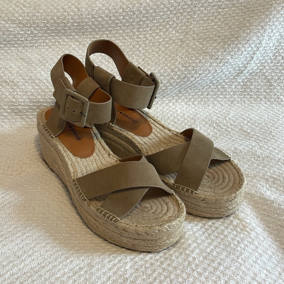 NEW Lucky Brand Audrinah Wedge‎ Tan size 10 - Picture 4 of 10